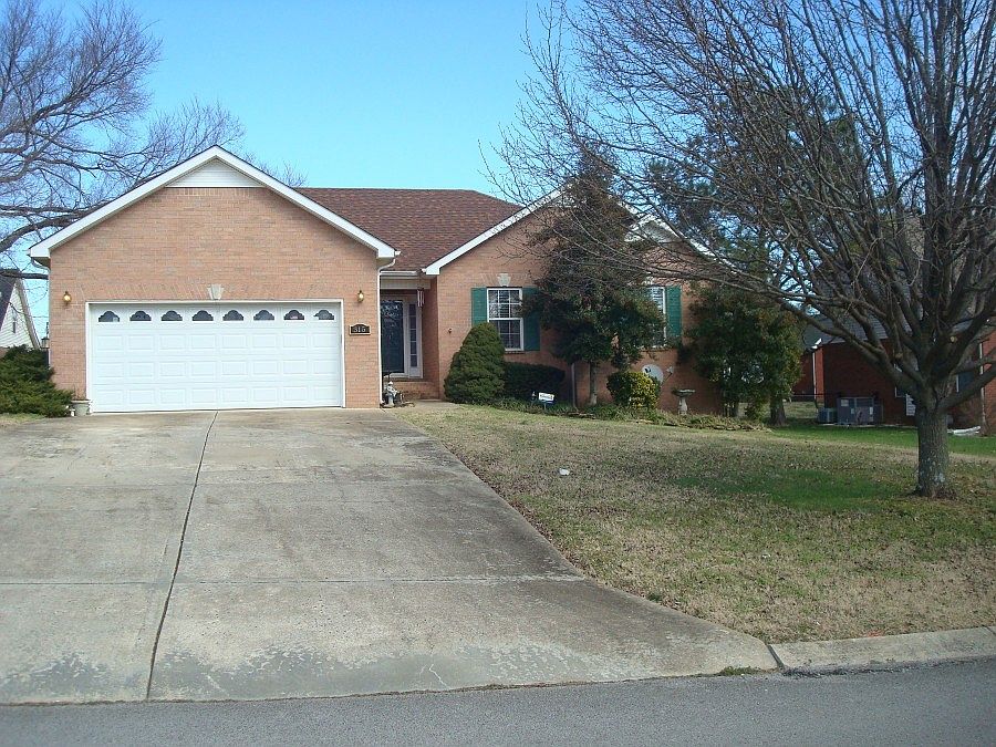 1st image of 315 Acorn Ct