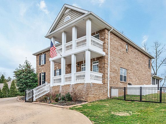 2nd image of 165 Roanoke Station Cir
