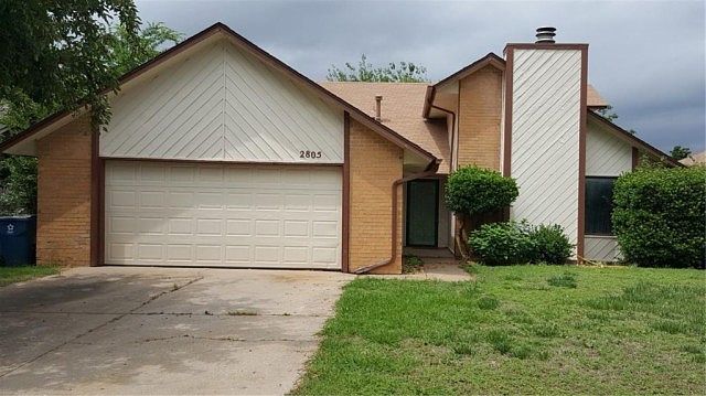 1st image of 2805 Greenfield Dr