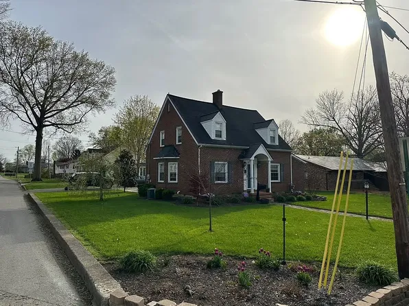 527 E Bridge St, Cynthiana, KY 41031
