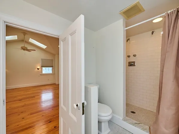 16 Indiana Ter #16, Newton Upper Falls, MA 02464