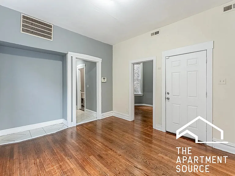 1426 S Avers Ave #2 — Photo 4