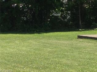 338 Fairfax Rd, Vermilion, OH 44089