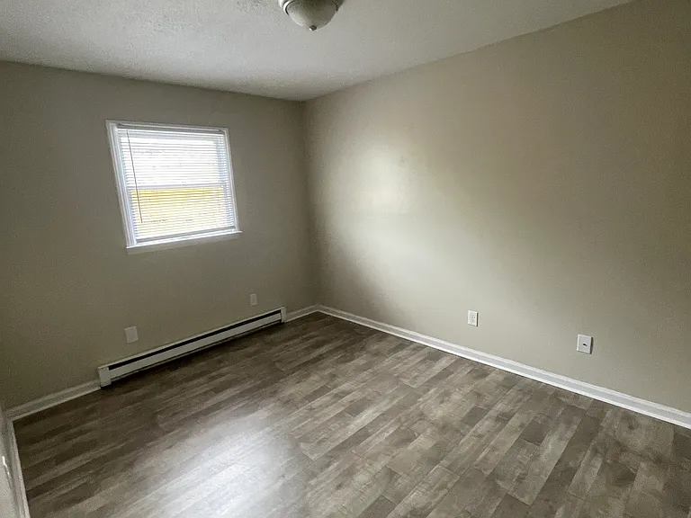 Ivy Terrace- Schwarz Properties — Photo 16