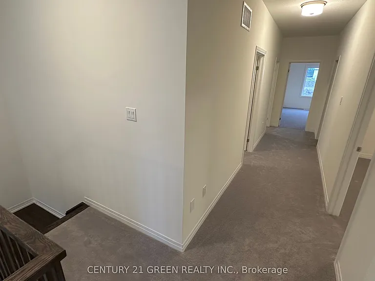 126 Hitchman St — Photo 23