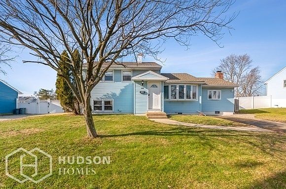 1st image of 560 Hamilton Rd