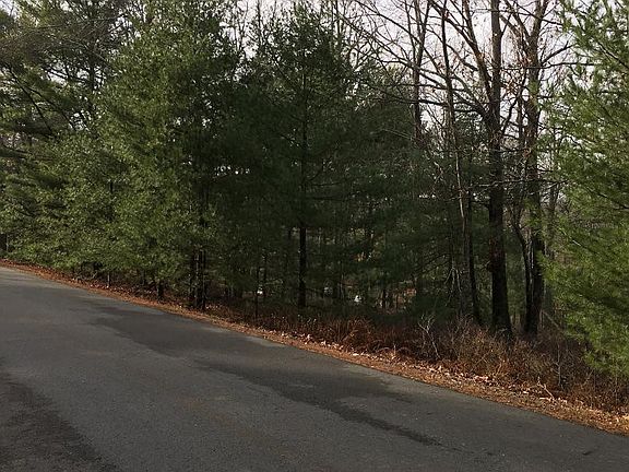 2nd image of 89 Kinsale Ln