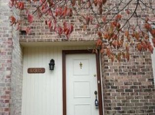 10305 Bushman Dr, Oakton, VA 22124