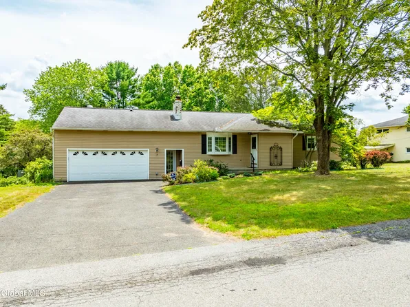 19 Drawbridge Drive, Albany, NY 12203