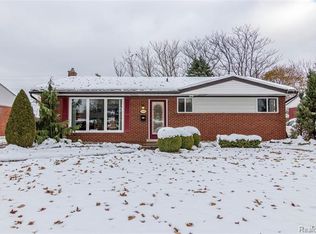 43436 Donley Dr, Sterling Heights, MI 48314