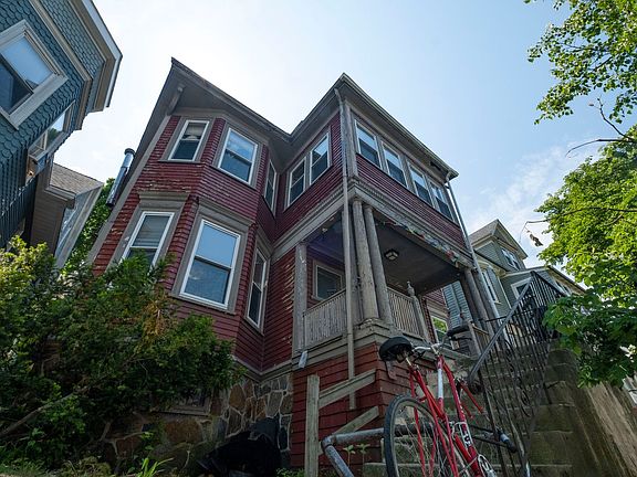 5th image of 430 Centre St #2