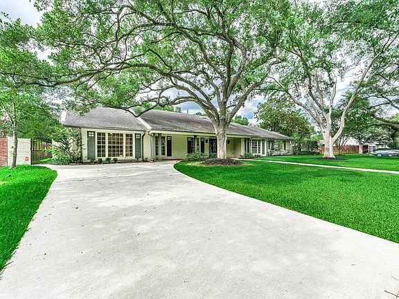 2nd image of 5702 Bayou Glen Rd