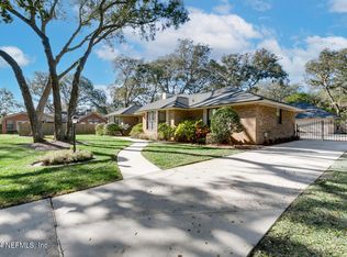 1230 Forest Oaks Dr, Neptune Beach, FL 32266