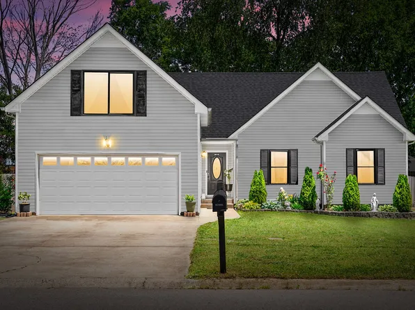 3873 Mackenzie Dr, Clarksville, TN 37042