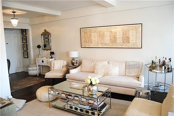 Sold by Luxe Group | media 16