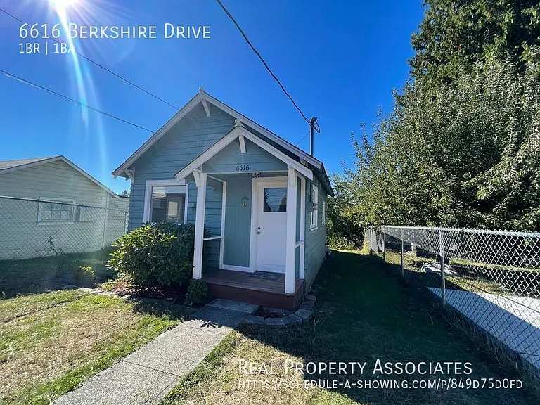 6616 Berkshire Dr — Photo 12