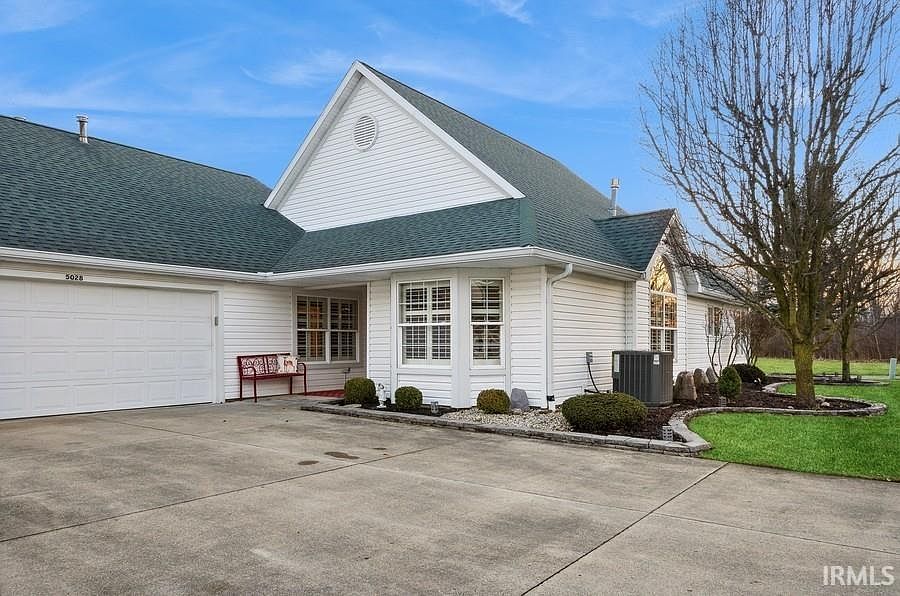 1st image of 5028 W Churchill Ct