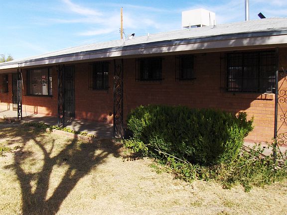 2nd image of 2120 N Avenida El Capitan