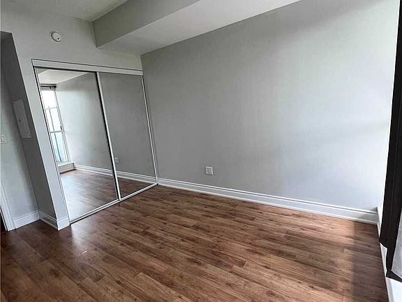 5th image of 2396 Major Mackenzie Dr W #310