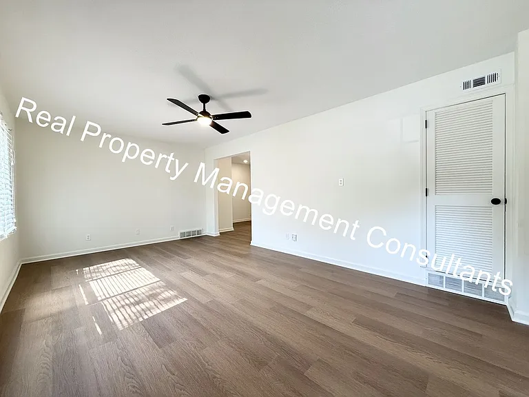 7335 Nall Ave — Photo 5