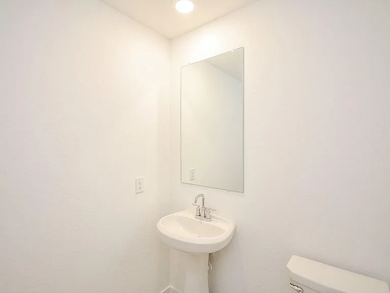 2708 Pine Bluff Dr — Photo 24