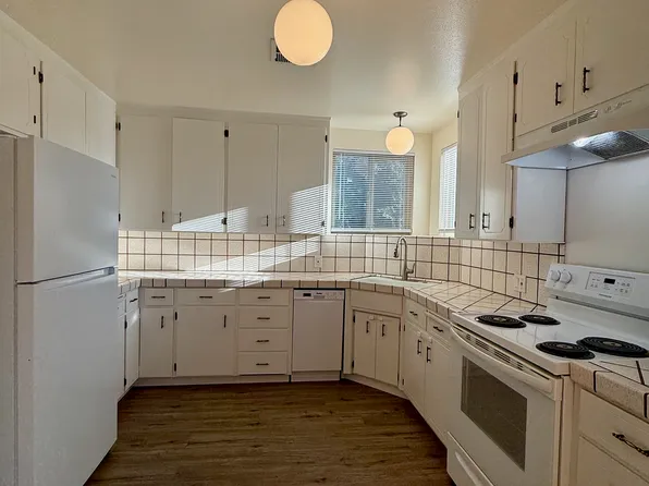 (undisclosed Address), Hilmar, CA 95324