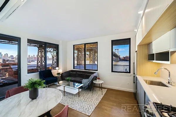 Rented by Real Street Inc | media 16