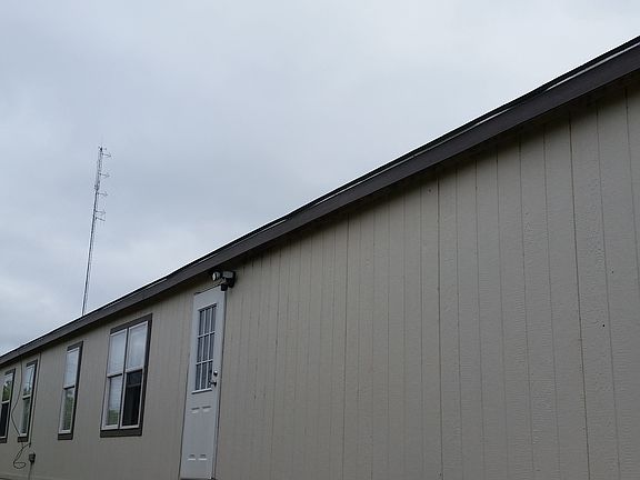 4th image of 709 N Webb St