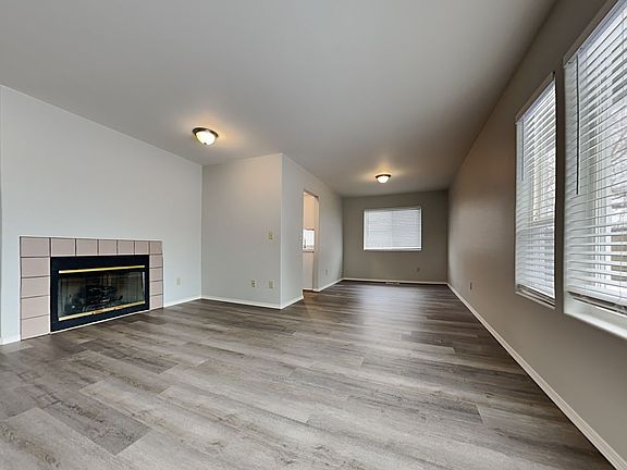 4th image of 5905 Thornbury Dr SE