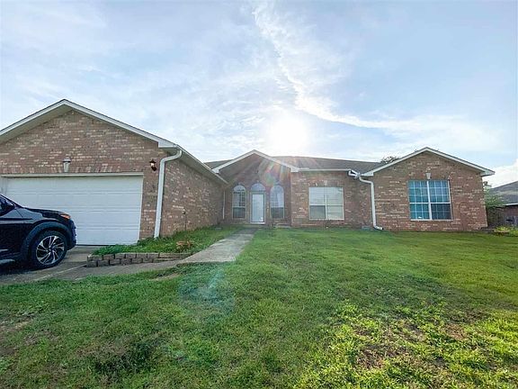 2nd image of 2605 Youngwood Ln