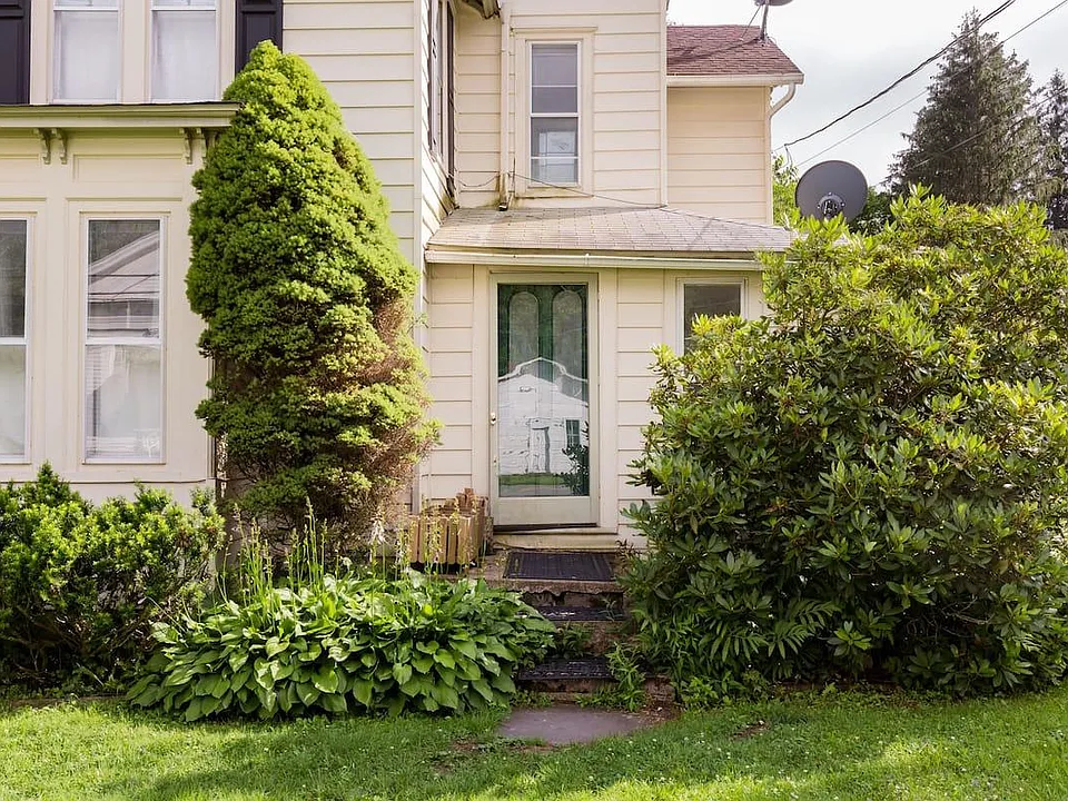 74 Spruceton Rd