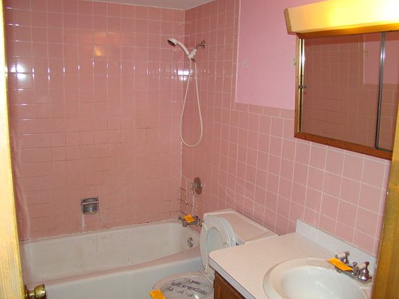 2nd image of 508 S Minerva Ave #508