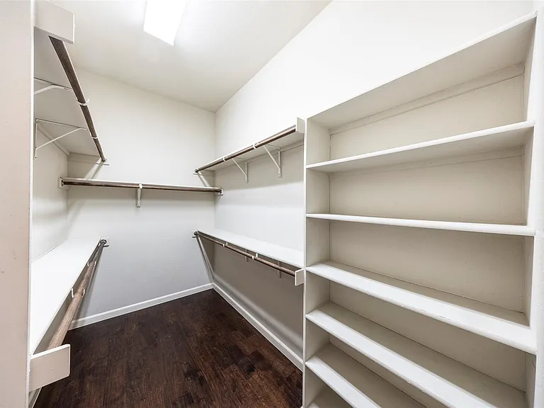 1217 Naples Dr — Photo 11