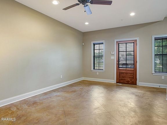 3rd image of 1000 Tulane Ave #7