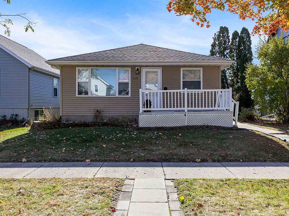 1st image of 819 G Ave NW