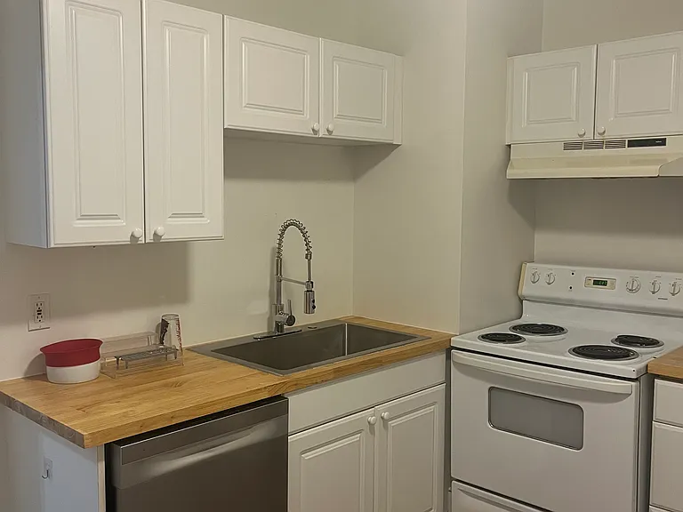 310 W Park Ave #A — Photo 18