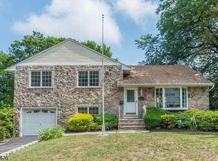 111 Oak Dr, Cedar Grove, NJ 07009