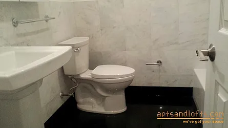 Rented by aptsandlofts.com