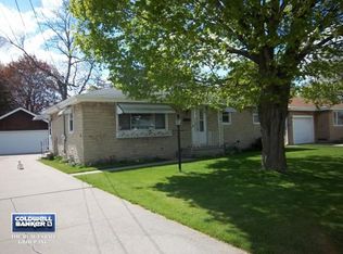 949 Coppens Rd, Green Bay, WI 54303