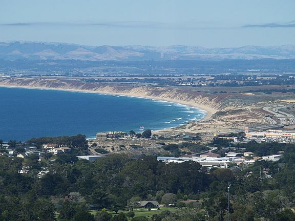 View to the beach from almost every rooms