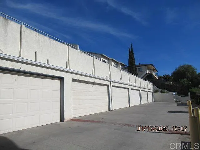 8186 Lemon Grove Way #8186E — Photo 23