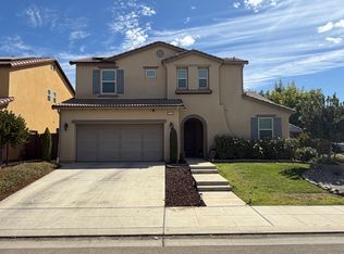 1115 Sanders Ave, Clovis, CA 93619