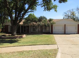 2111 62nd St, Lubbock, TX 79412