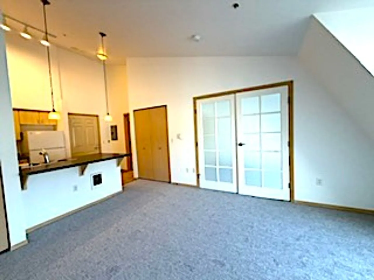 Sunny Queen Anne Condo -- Blocks From Seattle Center — Photo 4