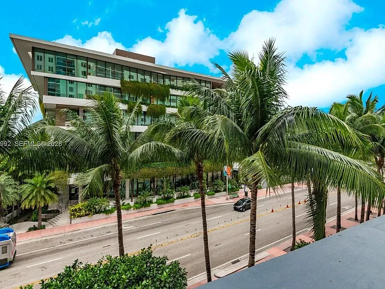 2301 Collins Ave #333 — Photo 28