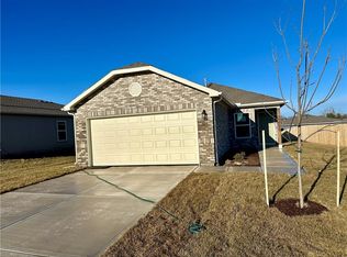 37730 W 208th Ter, Edgerton, KS 66021