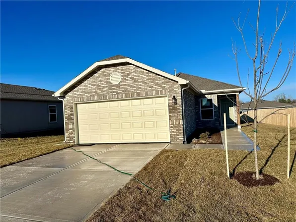 37730 W 208th Ter, Edgerton, KS 66021