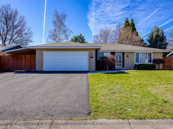 5032 Laurelwood Dr, Klamath Falls, OR 97603