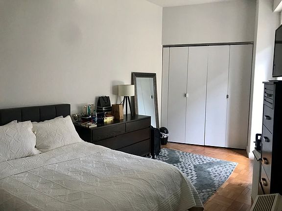 4th image of 20 Exchange Pl APT 1903