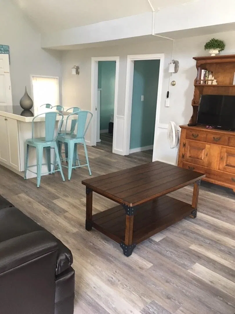 3 bed, 1000 sqft, $1,500 — Photo 3